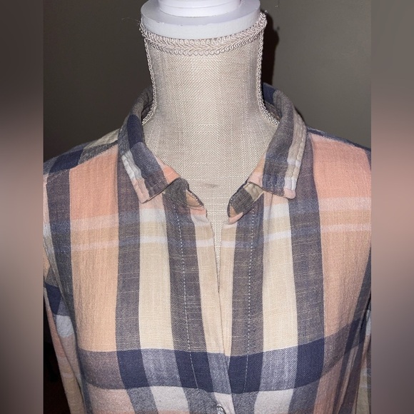 Bella Dahl Linen Blend Pink Plaid Fringed Shirt Women's size M CUTE and COMFY🩷 - Picture 2 of 8